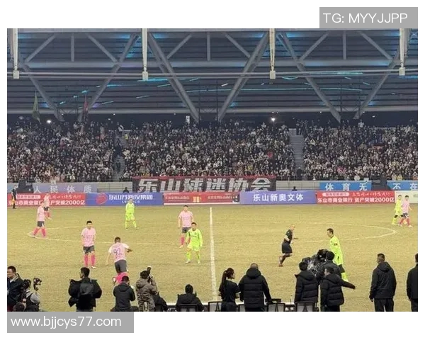 畅享激情时刻电视直播足球赛事带你领略精彩对决与球迷狂欢
